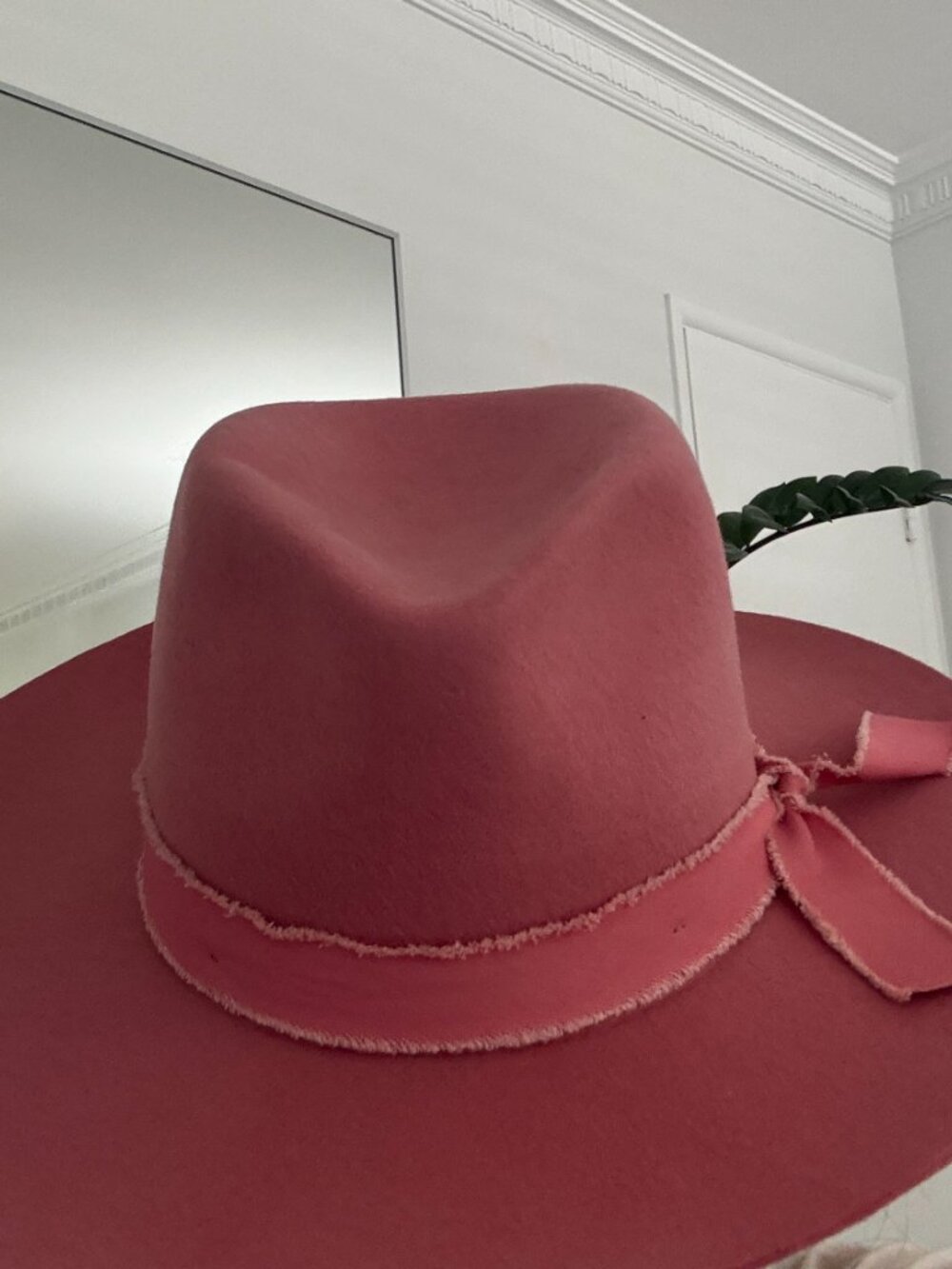 Olive & Pique adjustable size Blush Wool